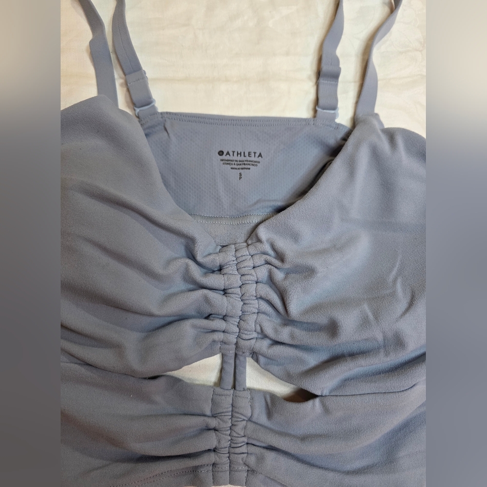Athleta Light Gray Crop Top - Picture 4 of 6